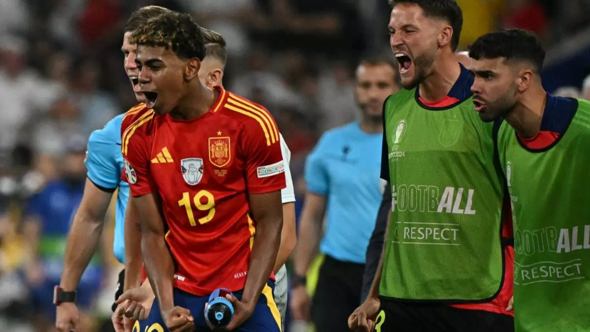 صادم: بايرن ميونخ يستنجد بالحكومة الألمانية لإنقاذه من كارثة أتالانتا!