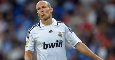 مدفع الإفطار.. صاروخية روبن تهز شباك بوروسيا دورتموند