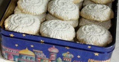 معهد تكنولوجيا الأغذية يحذر: كعكة واحدة قد تستهلك 10% من سعراتك اليومية