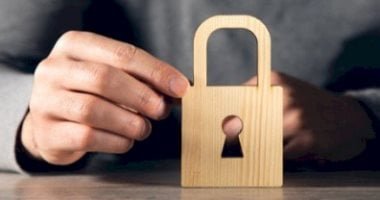 تعرف على آليات وإجراءات مواجهة الابتزاز الإلكتروني وحماية المستخدمين