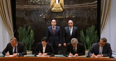 شهدها رئيس الوزراء اليوم.. توقيع حزمة من اتفاقيات شراء الطاقة لمشروعات طاقة متجددة