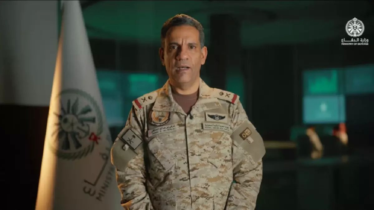 عاجل: السعودية تحول مواطنيها إلى "رادارات بشرية" خلال 35 ثانية - تطبيق توكلنا يكشف التهديدات الجوية!