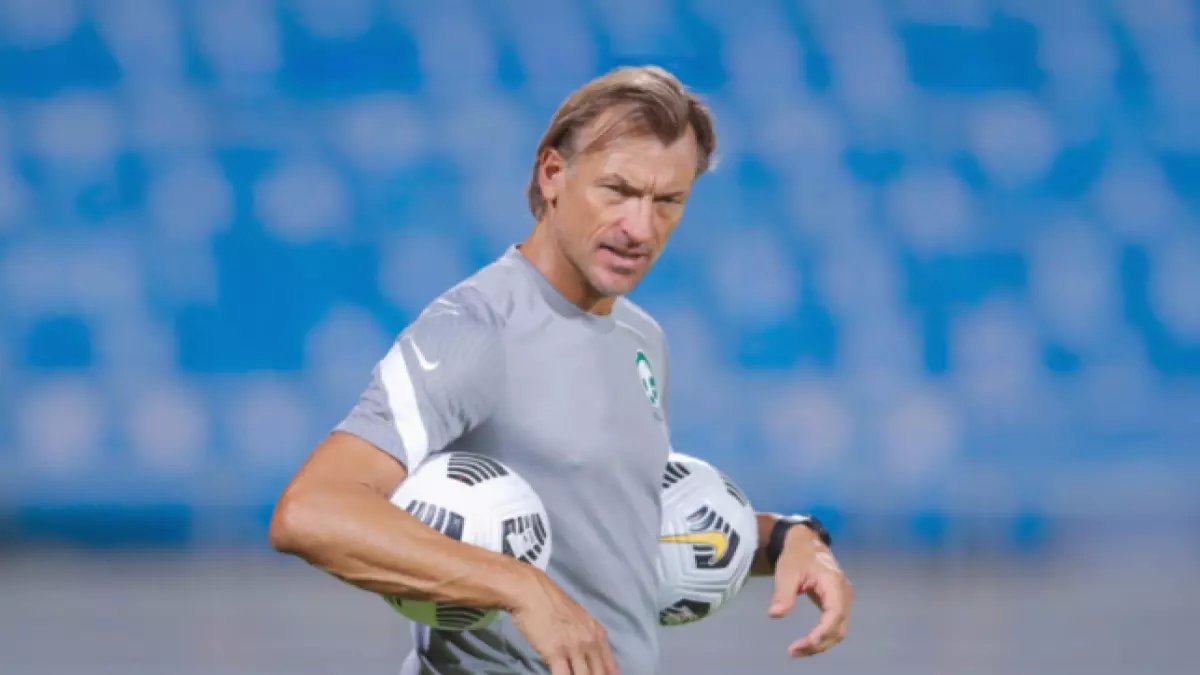 عاجل: رينارد يكشف عن الخطة السرية لمنتخبه الثاني بعد ودية مصر.. لماذا سيبقى هؤلاء اللاعبين في جدة حتى نهاية المعسكر؟