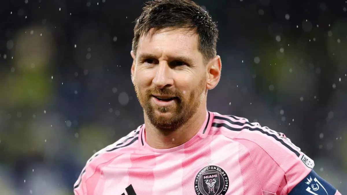 عاجل: ميسي يدخل التاريخ بهدفه الـ900... والمفاجأة الصادمة خلف هذا الرقم الذهبي!