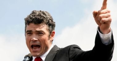 FBI يحقق مع مدير مكافحة الإرهاب المستقيل جو كينت بتهمة "تسريب معلومات"