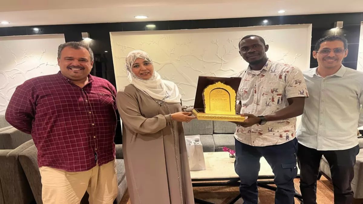 عاجل: عدن تُكرّم خبير الأغذية العالمي جيفري سيكي وسط مخاوف من أزمة غذاء قادمة!