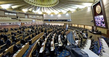 اختيار الزعيم المحافظ أنوتين تشارنفيراكول رئيسا للوزراء فى تايلاند