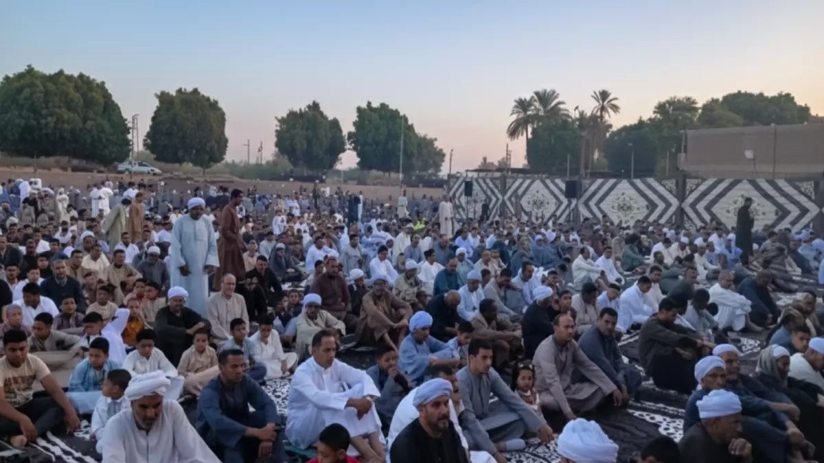 عاجل: صلاة العيد في بورسعيد الساعة 6:20 صباحاً - احذر من الزحام الخانق!