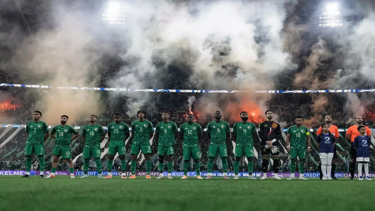 صادم بعد 3 سنوات غياب: رينار يعيد القائد سلمان الفرج في قائمة 50 لاعباً لمواجهة مصر وصربيا… هل يعود البطل لإنقاذ المنتخب؟