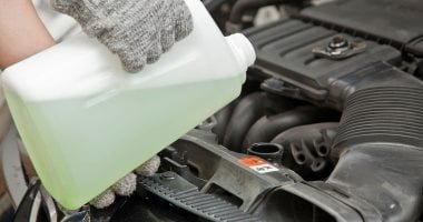 تحذير للسائقين في إجازة العيد.. نقص مياه الردياتير يهدد سيارتك