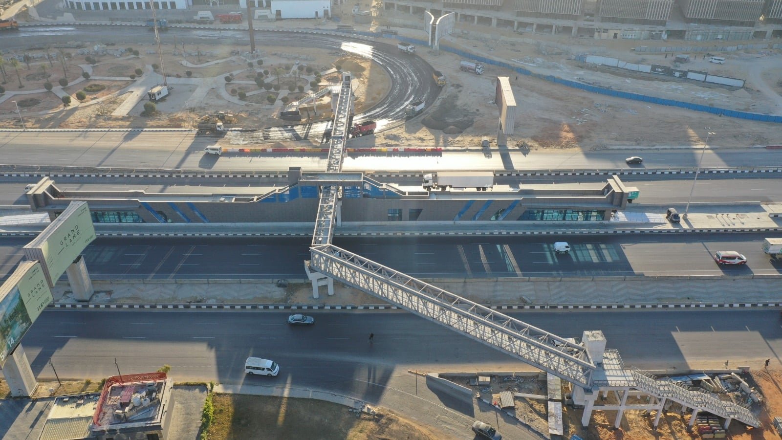 تشغيل محطة "المشير طنطاوي" بالأوتوبيس الترددي BRT تشغيل محطة "المشير طنطاوي" بالأوتوبيس الترددي BRT