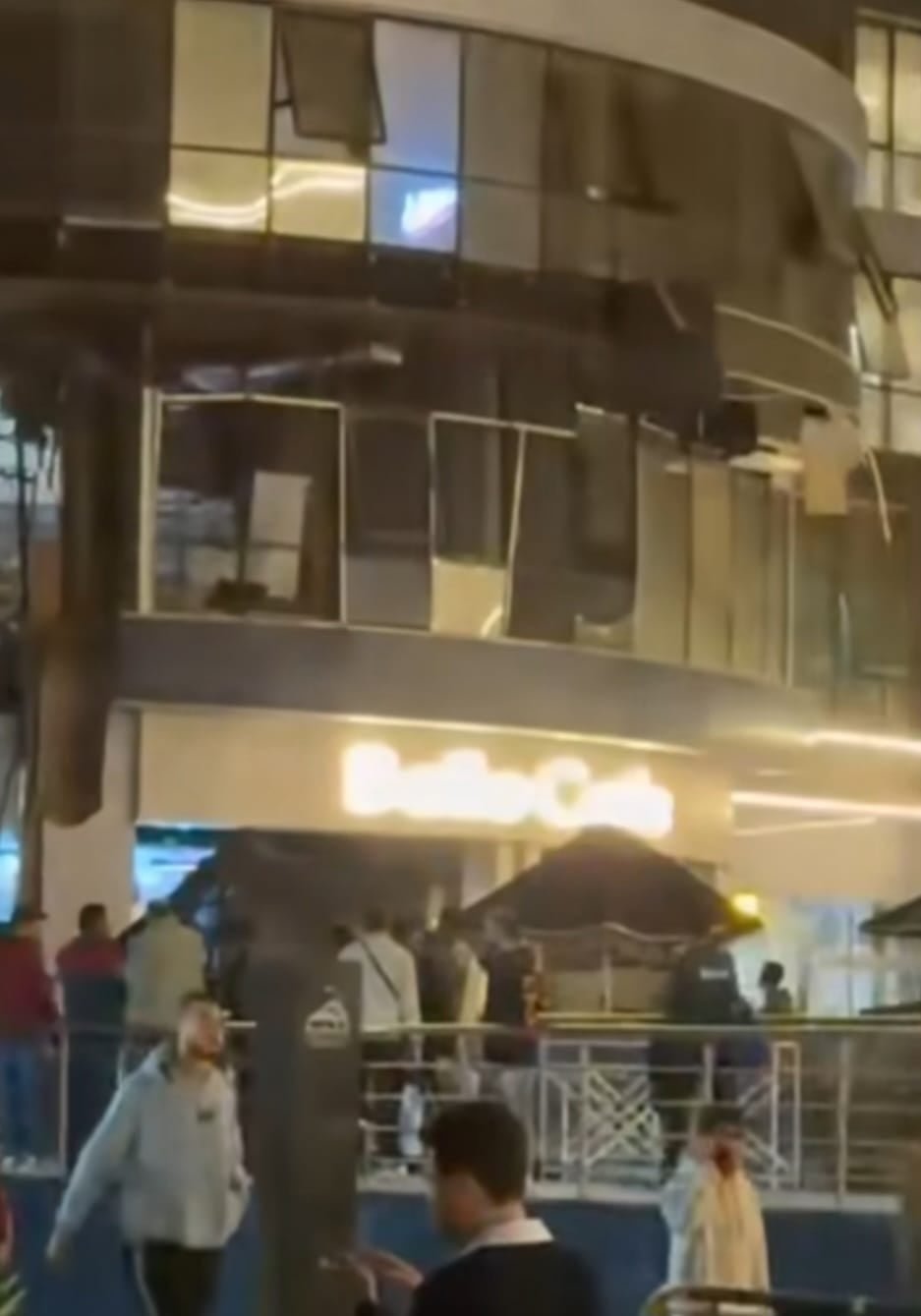 صور متداولة لآثار حريق موريا مول دمياط الجديدة صور متداولة لآثار حريق موريا مول دمياط الجديدة