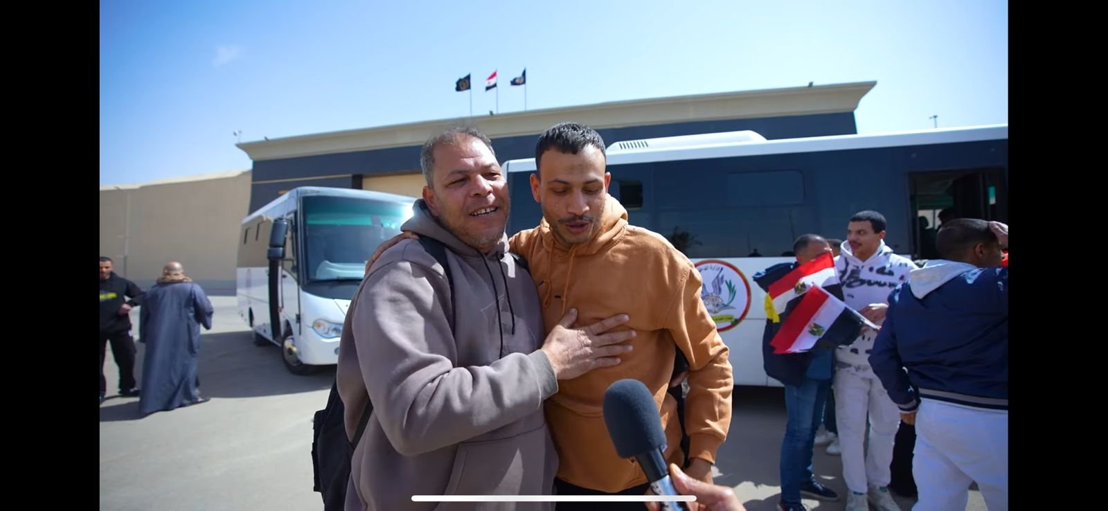 d6f40c1e-bc86-4dcd-93ca-b19fead6366d