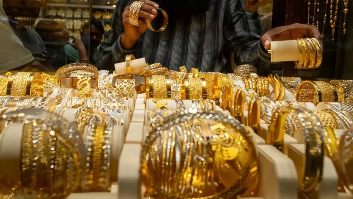 عاجل: صدمة الذهب في مصر… خسائر فادحة 410 جنيه خلال أسبوع والأسعار تواصل الانهيار!