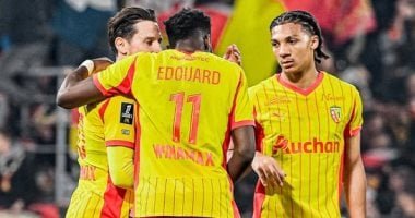 لانس يتصدر الدوري الفرنسي مؤقتا بخماسية ضد أنجييه