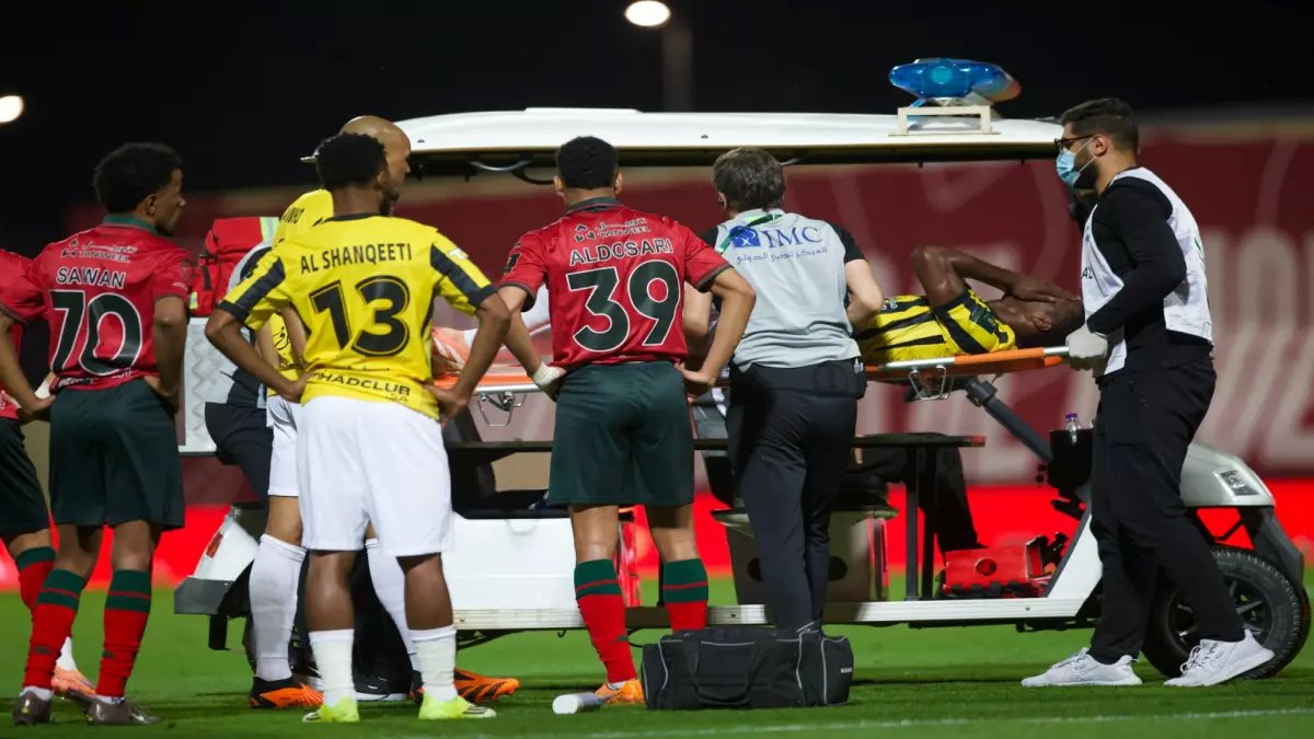 صادم: 6 إصابات قاتلة بالرباط الصليبي تحطم أندية الدوري السعودي… آخرهم نجم الاتحاد! هل نحن أمام أزمة غير مسبوقة؟
