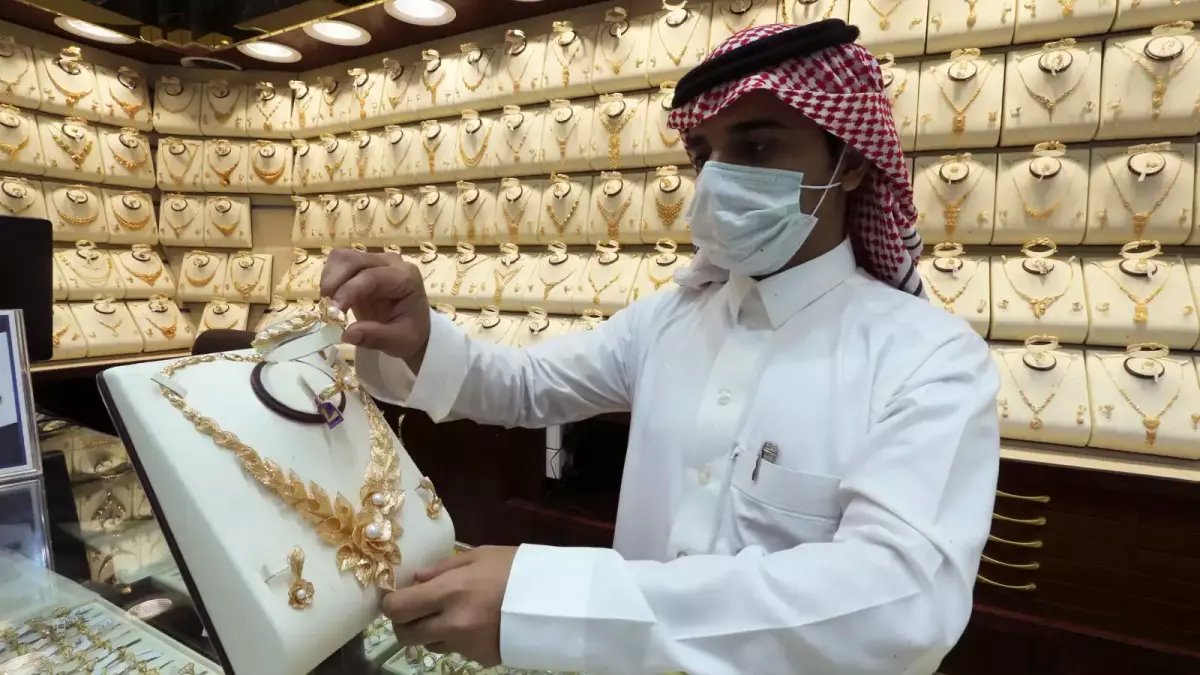 عاجل: الذهب ينهار في السعودية رغم الارتفاع العالمي... هل تخسر استثماراتك؟