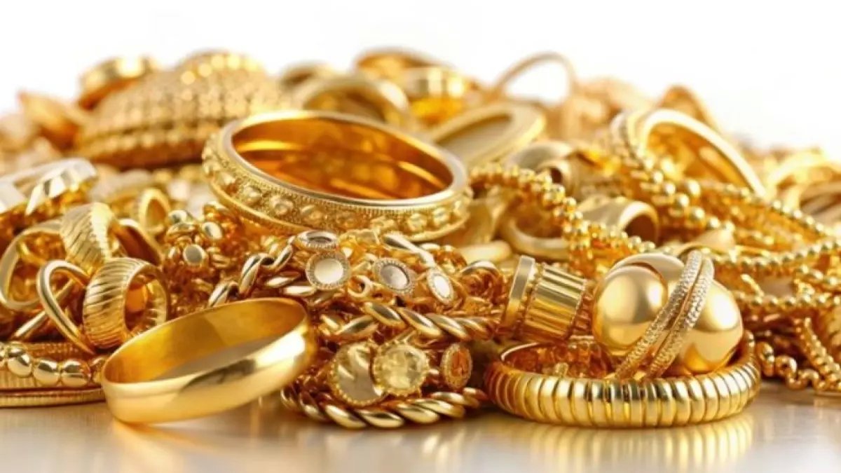 عاجل: الذهب ينهار بأكبر خسارة منذ 1983... والمصريون يدفعون 400 جنيه زيادة!