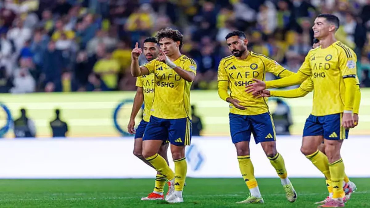 عاجل: إينيجو مارتينيز يطلق شرط التمديد مع النصر.. يربح 15 مليون دولار خلال 3 مباريات فقط؟