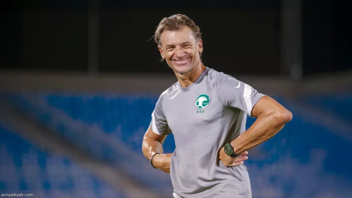 عاجل: رينارد يُعلن عن القرار المفاجئ… يختار 25 لاعباً للمنتخب قبل مواجهة مصـر وصربيا في مارس!