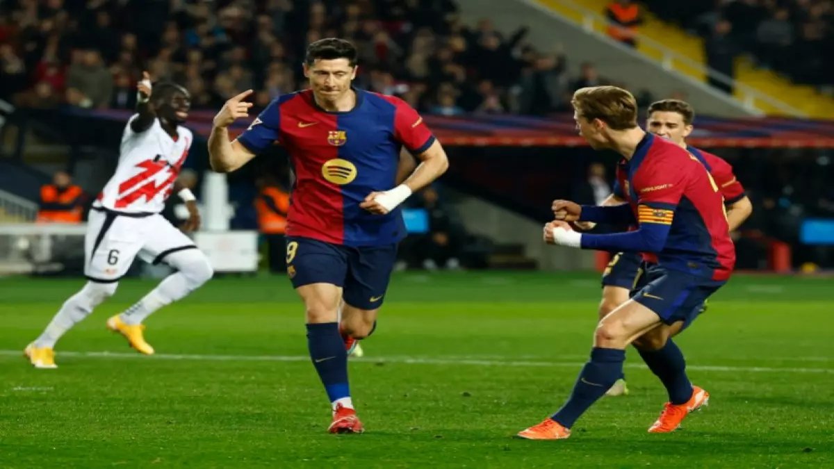 عاجل: الكلاسيكو الناري برشلونة ضد رايو فاليكانو اليوم - قرار الصدارة التاريخي في 90 دقيقة!