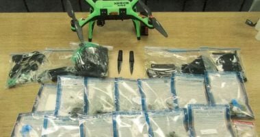 طائرة مسيرة تلقي سكاكين ومواد خطرة داخل سجن في نيويورك.. ماذا فعلت السلطات؟