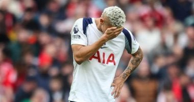 خسارة توتنهام ضد نوتينجهام فورست وانتصار أستون فيلا ضد وست هام