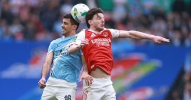 أرسنال ضد مان سيتى.. شوط سلبى فى نهائى كأس رابطة المحترفين الإنجليزية