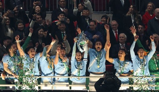 مرموش يحتفل الكأس