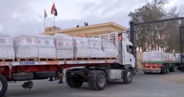 قافلة "زاد العزة" الـ 162 تدخل إلى الفلسطينيين في قطاع غزة