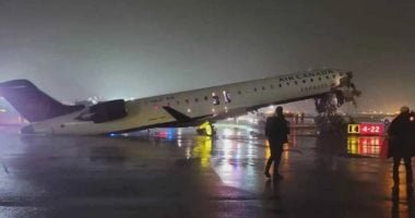 توقف الرحلات فى مطار لاجوارديا بنيويورك بسبب حادث تصادم طائرة ومركبة