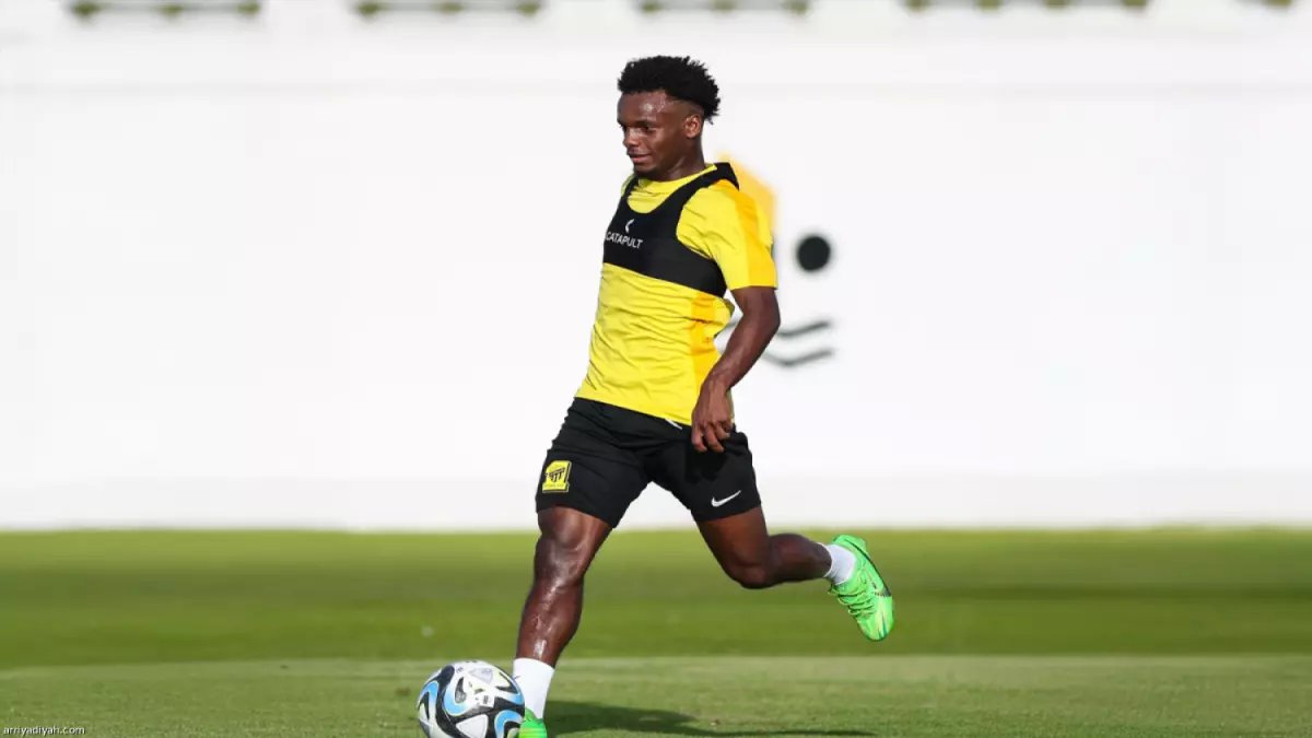 عاجل: أزمة حراس مرمى تضرب النصر قبل مواجهة النجمة.. وجيسوس يستدعي 3 حراس شباب لتعويض راغد النجار وغياب ماتيوس والعقيدي