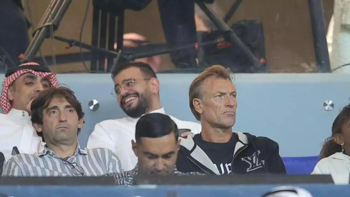 حصري: رينارد يرسل رسالة نارية للاعبي السعودية قبل المونديال - "هؤلاء فقط سيصلون للعالمية… والتقييم بدأ الآن!"