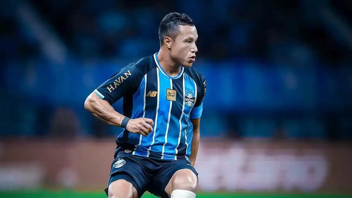 صادم: ساديو ماني يرفض طلب الكاف ويعلن الحرب رسمياً… هذه الجائزة لن تسلمها لأي أحد!