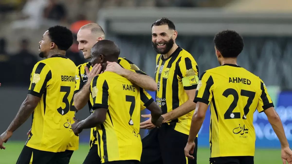 زلزال في العميد: صفقة صيفية عالمية لتعويض رحيل "بنزيما" لن تصدقوا من هو الوحش الذي سلب عقل إدارة الاتحاد؟!