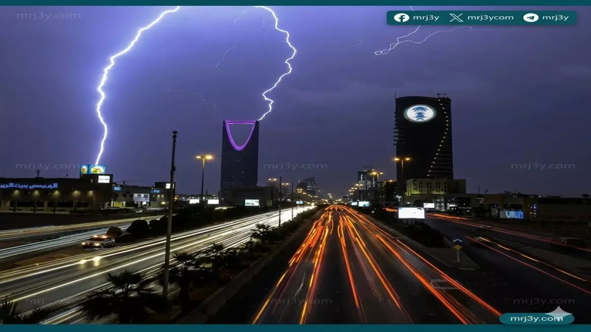 عاجل: عاصفة رعدية ضخمة تغرق 15 مدينة سعودية غداً... خريطة المناطق المهددة بالسيول!