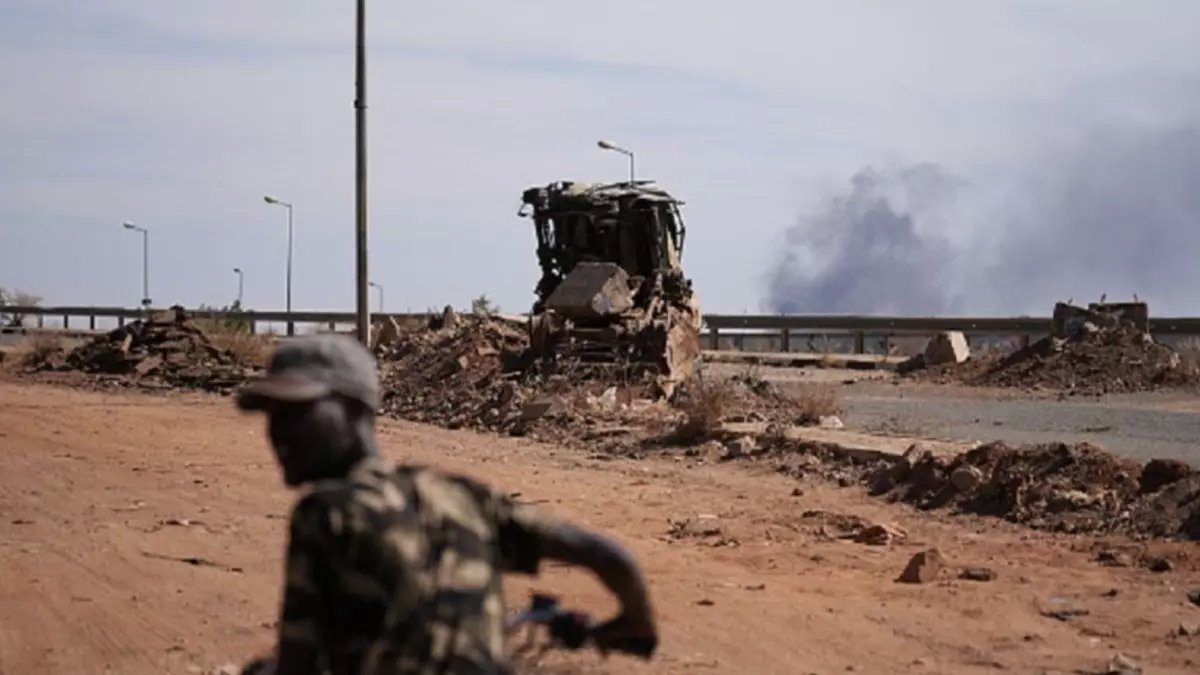 عاجل: السعودية تجمد صفقة أسلحة ضخمة للجيش السوداني… هل تخلت الرياض عن البرهان؟