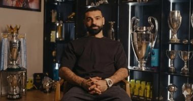 حقائق مذهلة عن ساعة محمد صلاح النادرة في فيديو الرحيل عن ليفربول