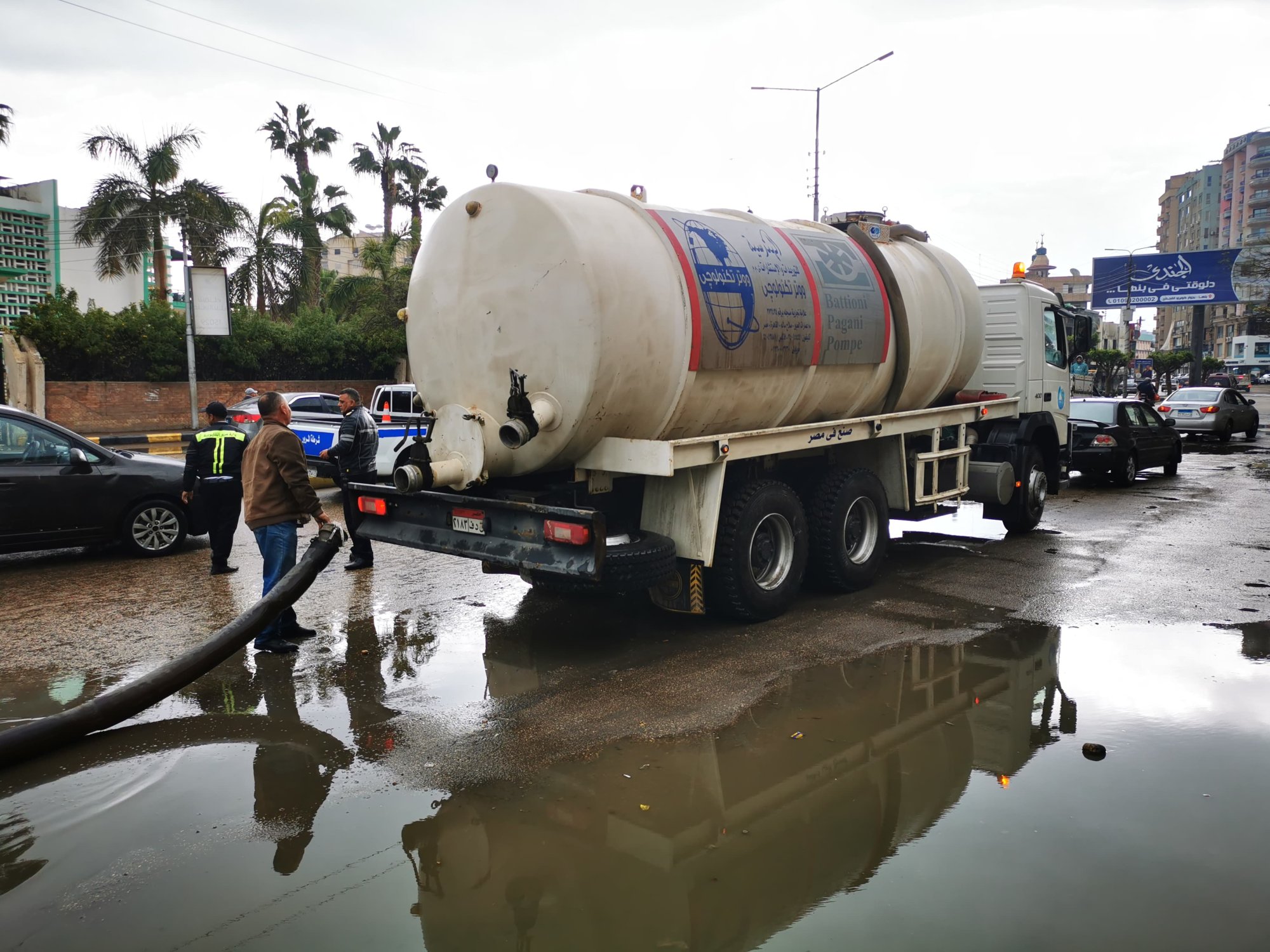 شفط مياه الامطار (23) شفط مياه الامطار (23)