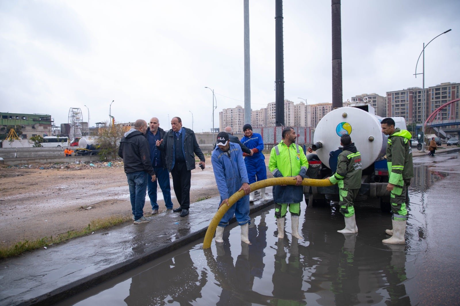 شفط مياه الامطار (15) شفط مياه الامطار (15)