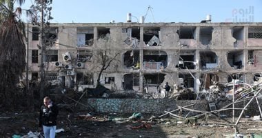 تضرر مبنى من 4 طوابق فى تل أبيب إثر سقوط شظية لصاروخ إيرانى