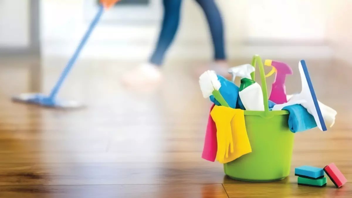 صادم: السعودية تقلب موازين العمالة المنزلية… 10 ساعات عمل ومكافآت تاريخية تدخل حيز التنفيذ!