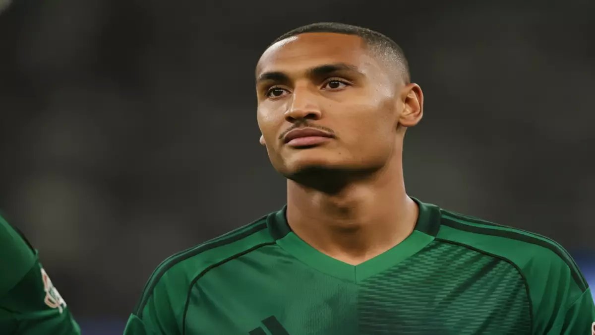 كيف حول إنزو ميو ثمنه المرتفع إلى قصة مؤلمة للأهلي؟ الرقم 'صفر' الذي أجبر الإدارة على إتخاذ قرارها الجرئ.