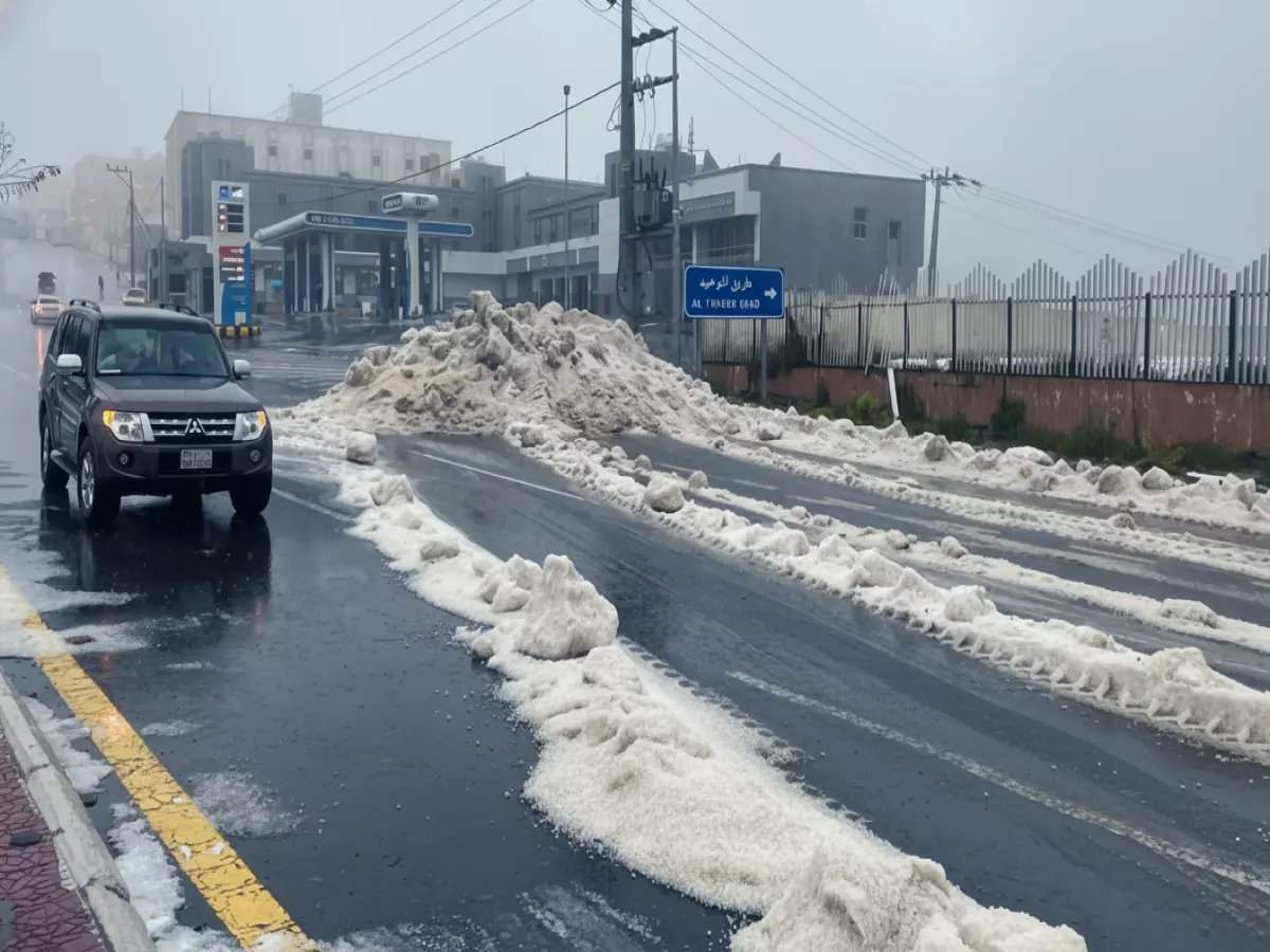  إنذار أحمر من الأرصاد... عواصف وسيول مدمرة تضرب السعودية خلال ساعات!