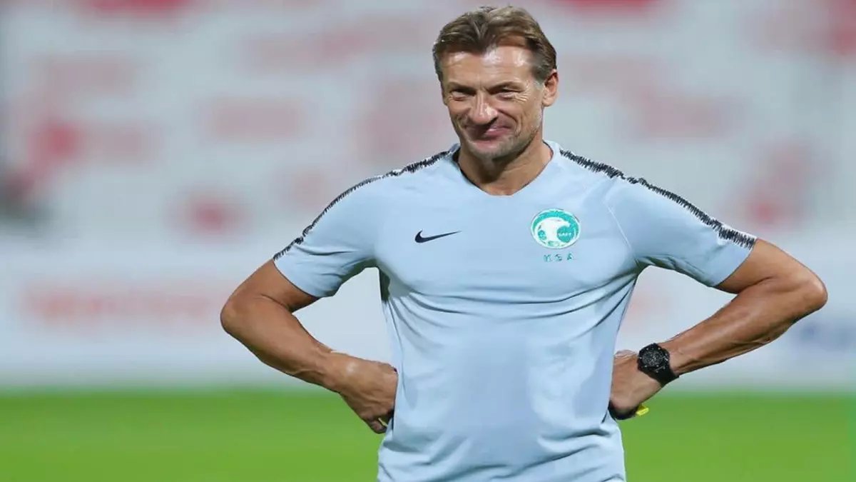 ليلة الخديعة: رينارد يباغت الجميع ويكشف "الخطة السرية" لمواجهة مصر! هل انتهى حلم المصريين قبل الصافرة؟