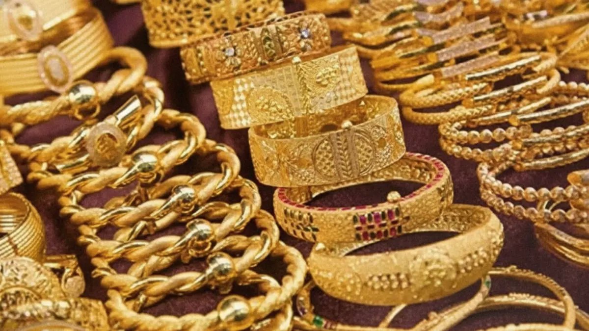 عاجل: الذهب يقفز 135 جنيهًا في ليلة واحدة... هل تحمي استثماراتك أم تدمرها؟