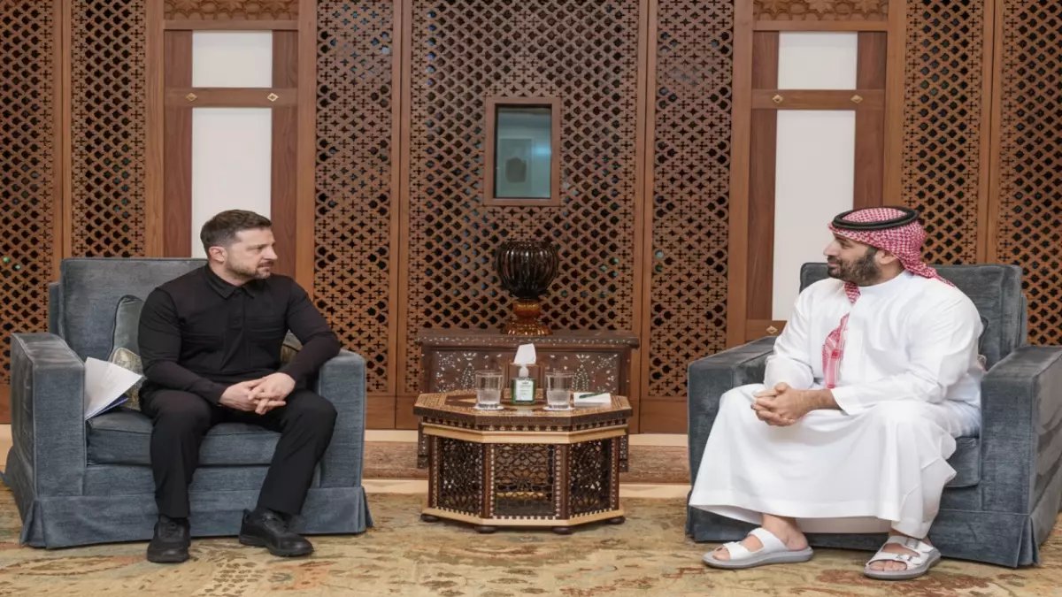 عاجل: الرياض تبرم صفقة دفاعية سرية مع أوكرانيا… تفاصيل مثيرة لاتفاق زيلينسكي وولي العهد!