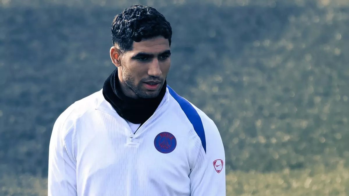 عاجل: كلوب يدفع ليفربول لصفقة 100 مليون يورو... هل ينقذ وريث محمد صلاح الريدز؟