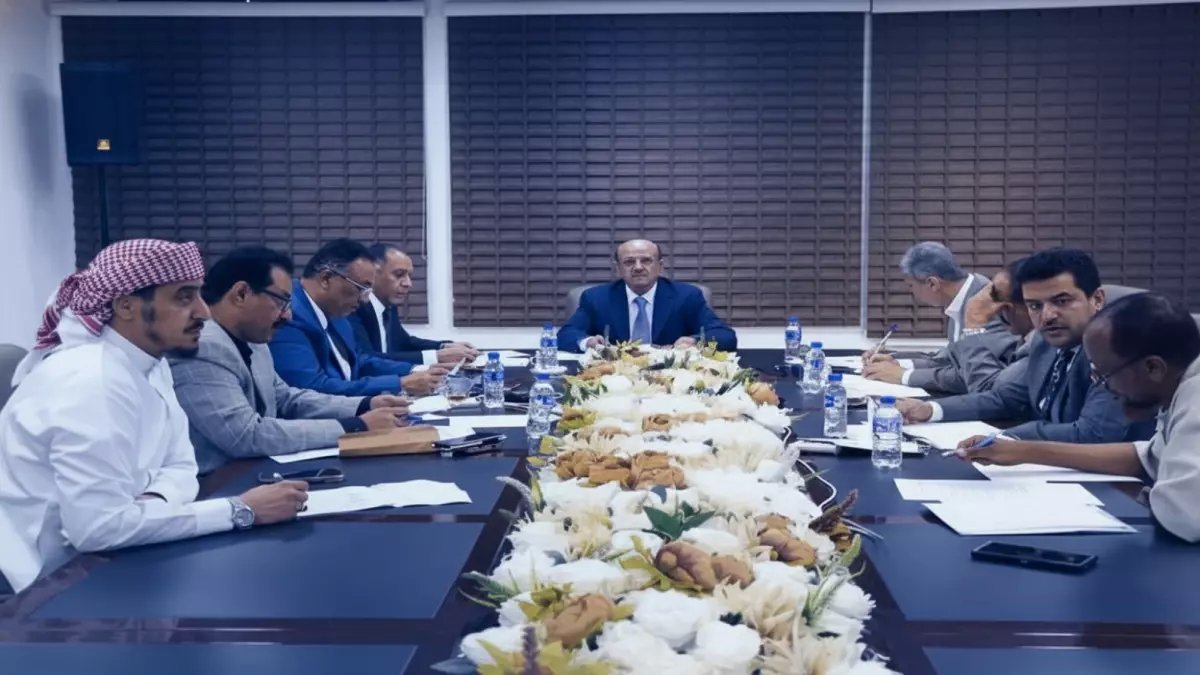 عاجل: الريال اليمني ينتعش 45% في أسبوع… هل تنجح الحكومة في إنقاذ الاقتصاد من الانهيار؟