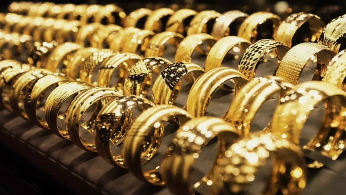 عاجل: زلزال في أسعار الذهب... قفزة جنونية 75 جنيهاً في يوم واحد تصدم المصريين!